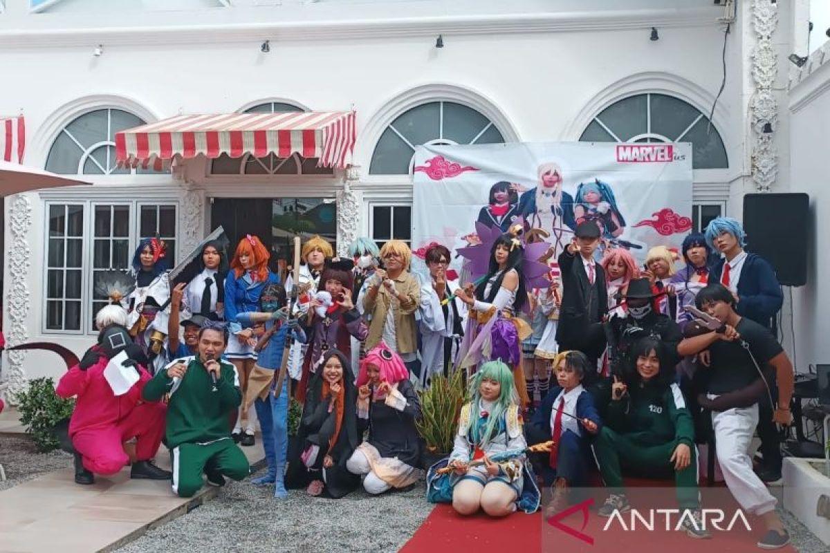 Puluhan peserta tampilkan beragam kostum anime dan games di Marvelous Coswalk Rookie Competition