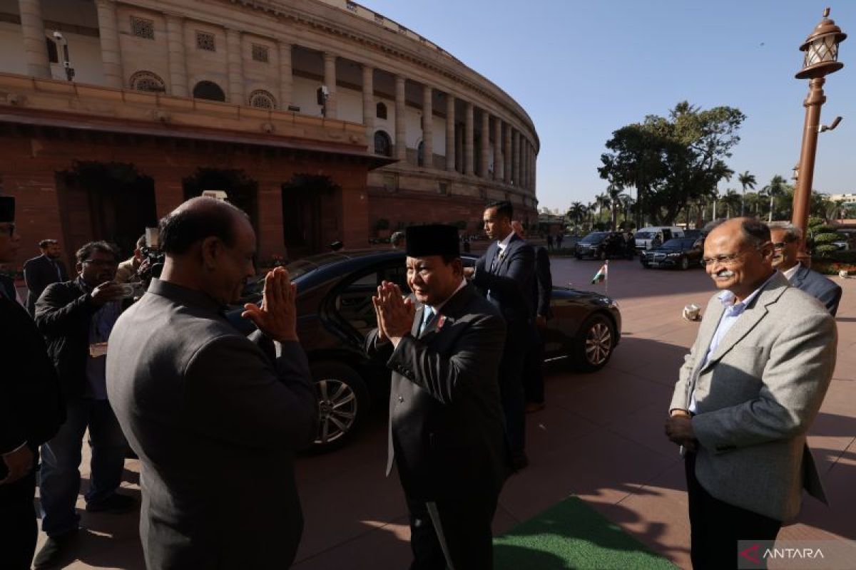 Presiden Prabowo sambangi Gedung Parlemen India di Delhi