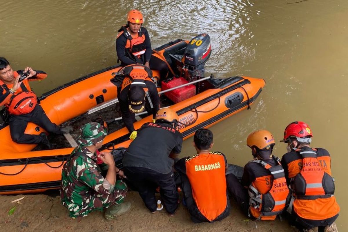 SAR temukan jasad korban tenggelam di Kali Cimanceri Tangerang