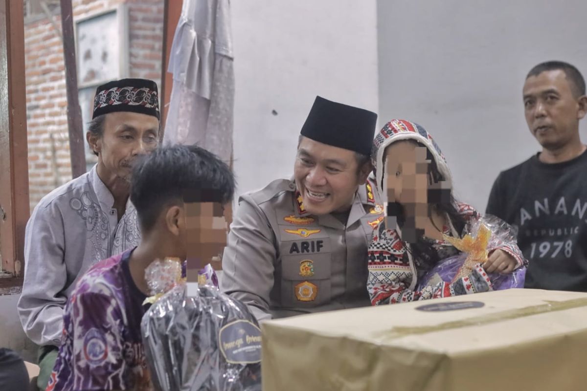 Polres Blitar dampingi keluarga korban mutilasi