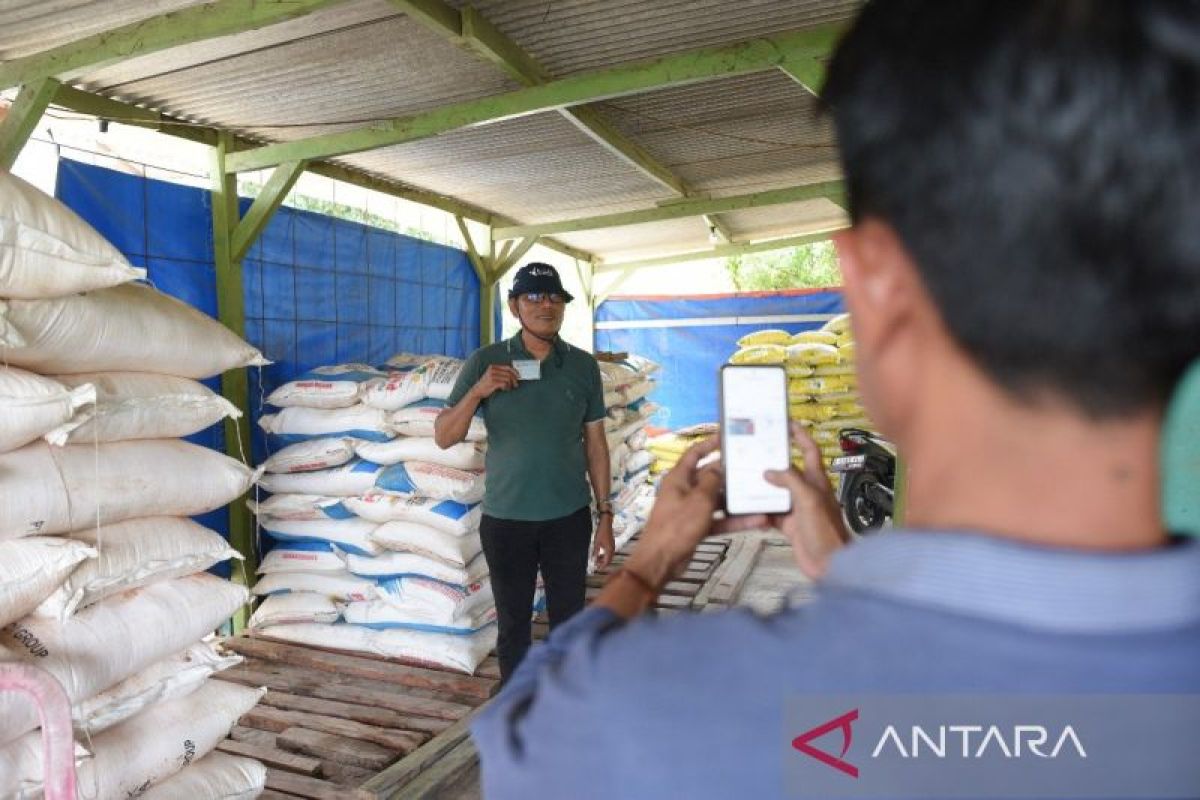 Petani terdaftar cukup bawa KTP untuk tebus pupuk bersubsidi