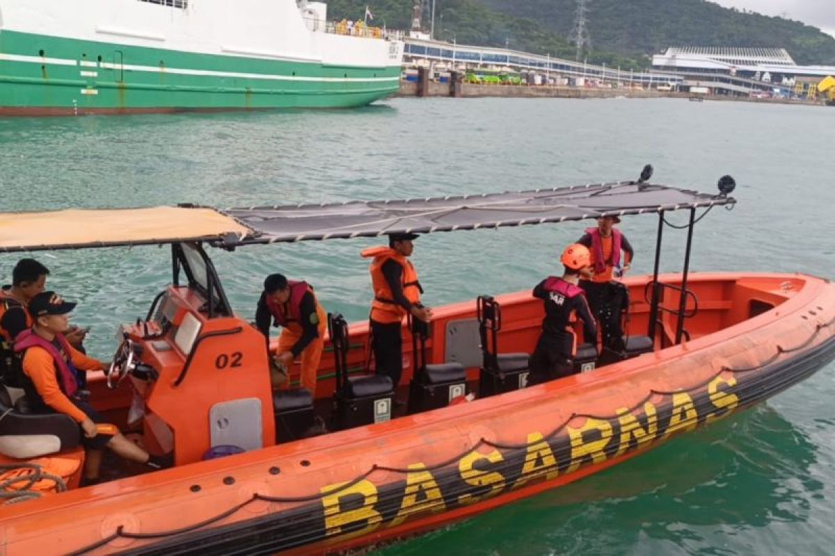 Tim SAR gabungan terus cari korban terjatuh dari kapal di Merak