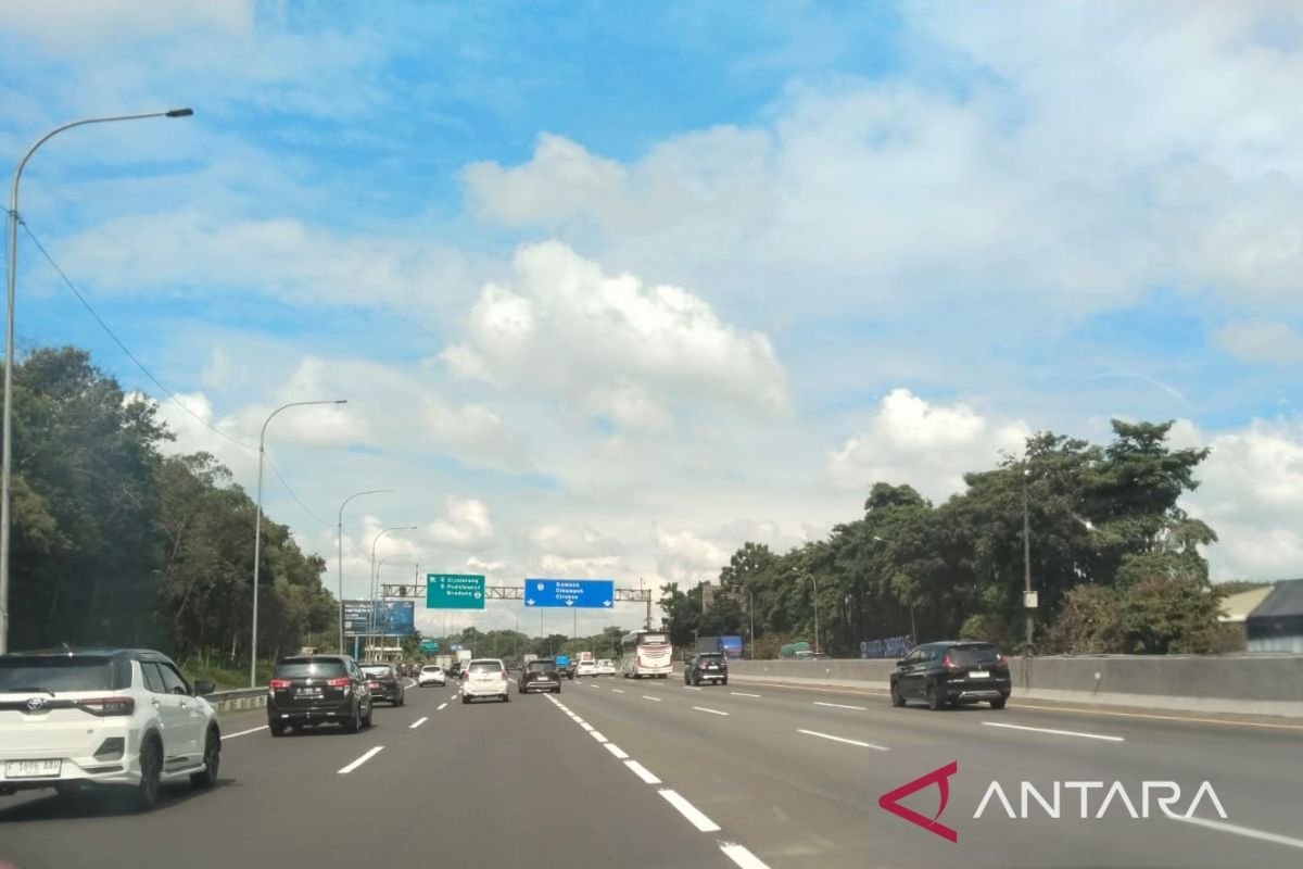 Jasamarga catat kendaraan melintas Tol Jakarta-Cikampek ke Jakarta mulai naik