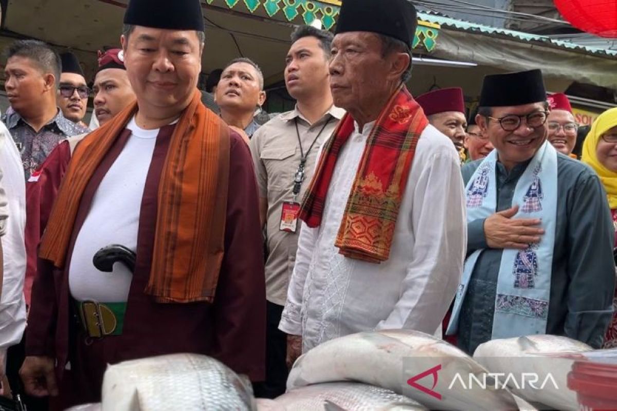 PJ Gubernur DKI Jakarta dan Gubernur terpilih tinjau Festival Bandeng