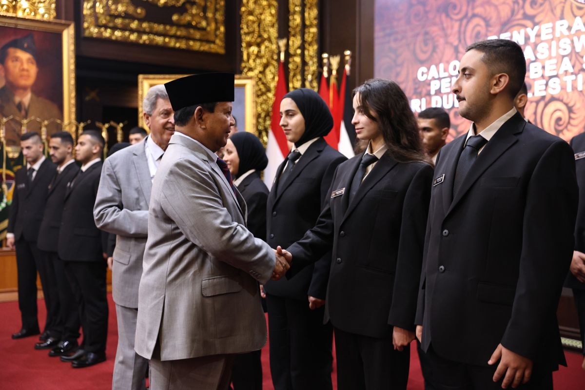 Palestinian student appreciates Prabowo’s scholarship program