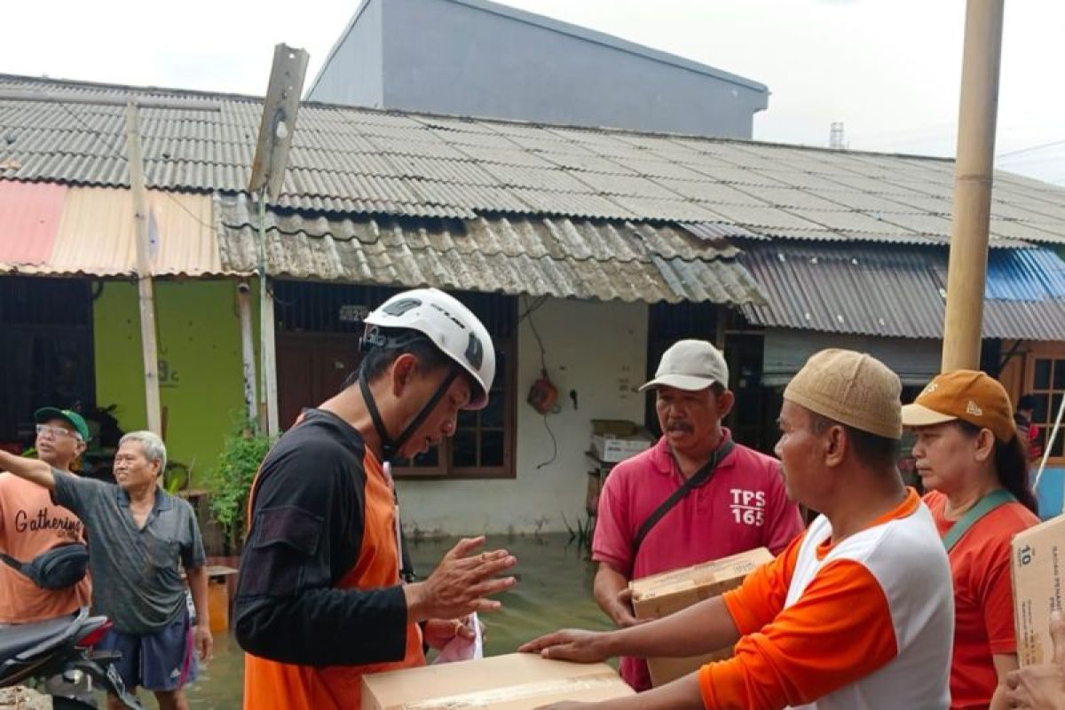 BPBD kesulitan kirim bantuan logistik untuk korban banjir di Jakbar