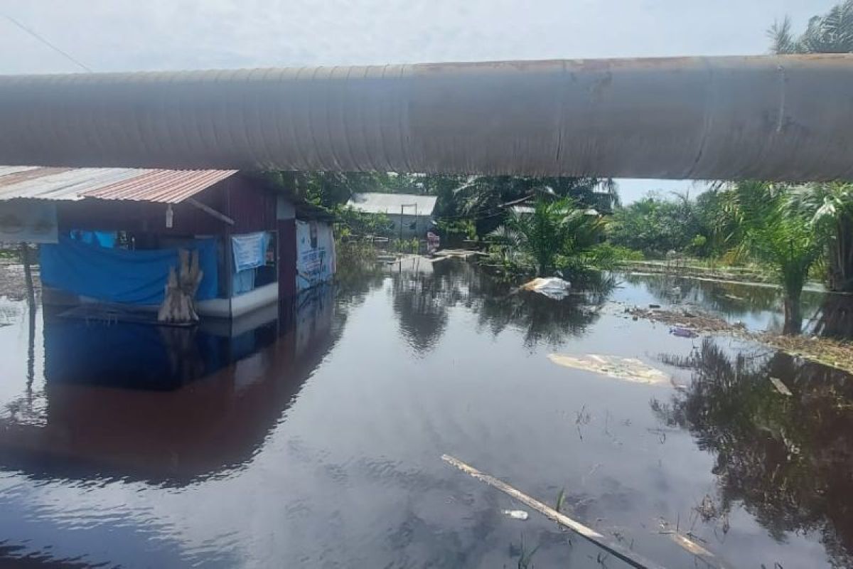 Dinsos Siak dirikan tenda pengungsian untuk korban banjir