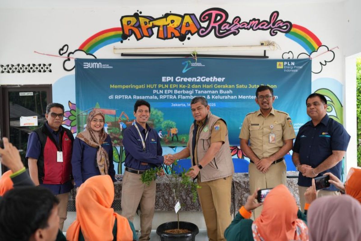 PLN EPI bantu penghijauan di Menteng Dalam lewat Program Green2Gether