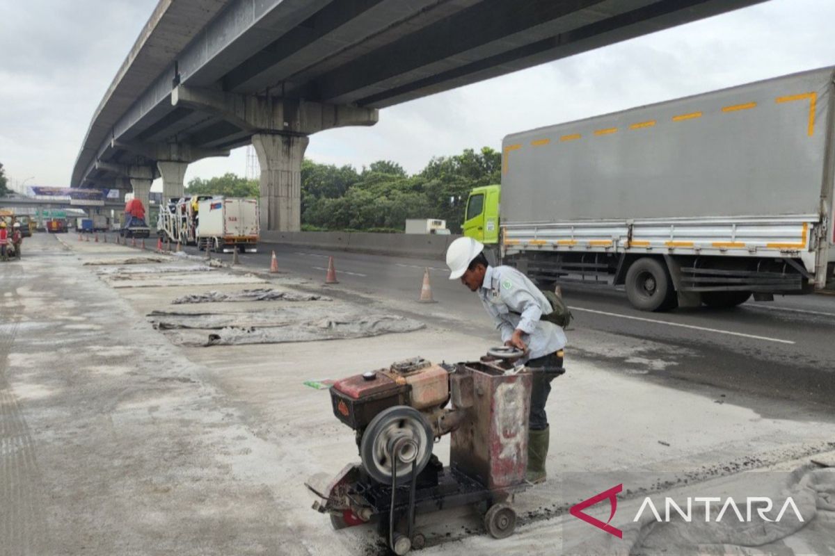 Jasamarga Transjawa perbaiki ruas jalan Km 31 Jalan Tol Jakarta-Cikampek