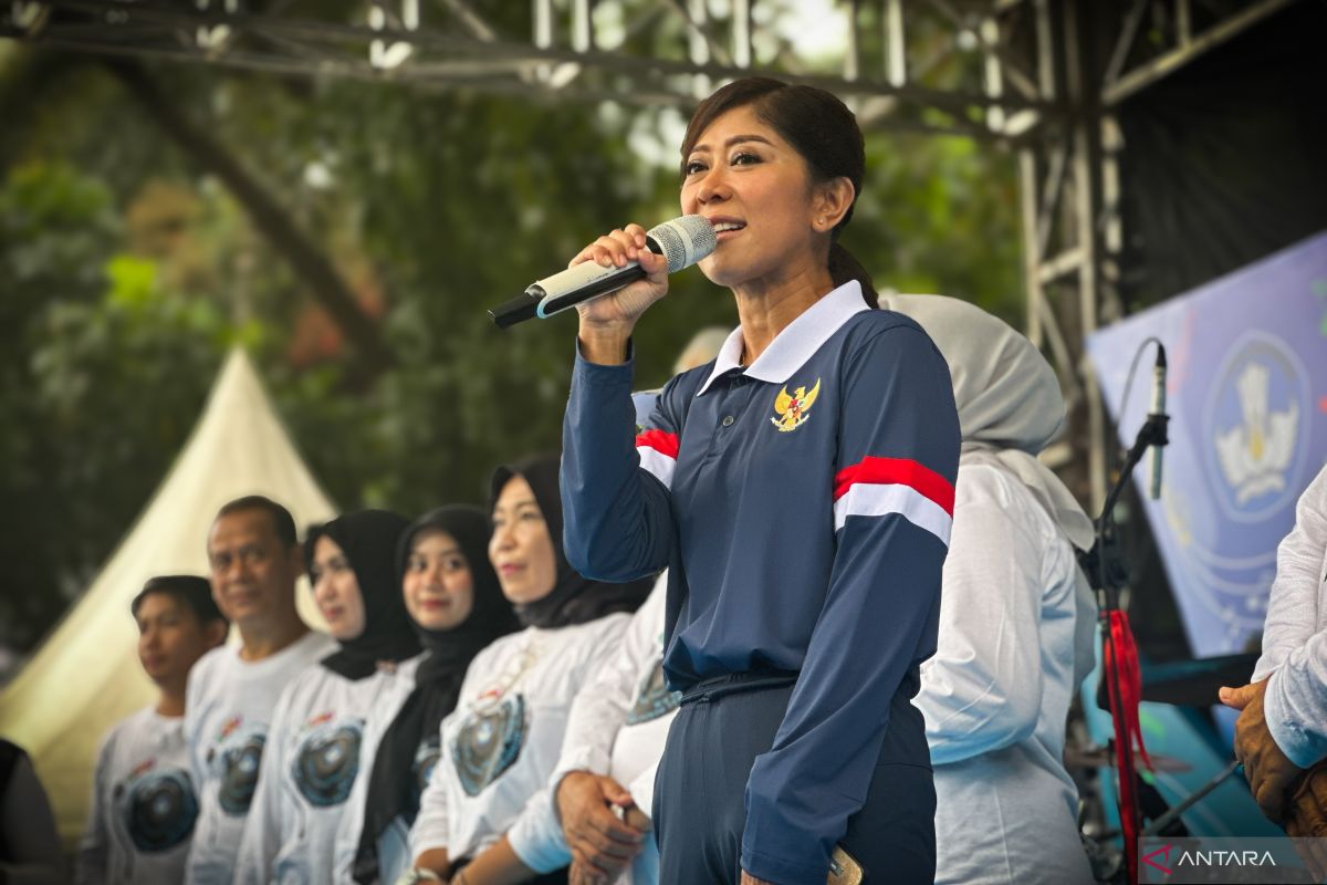 President Prabowo sets two-month deadline for kids' online safety regulation