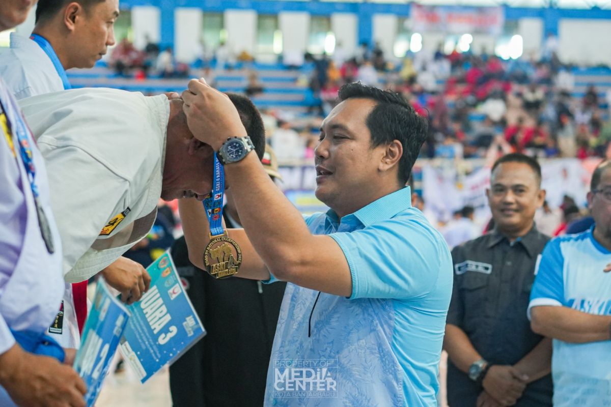 Wali Kota Aditya apresiasi ASKI kembangkan Karate di Banjarbaru