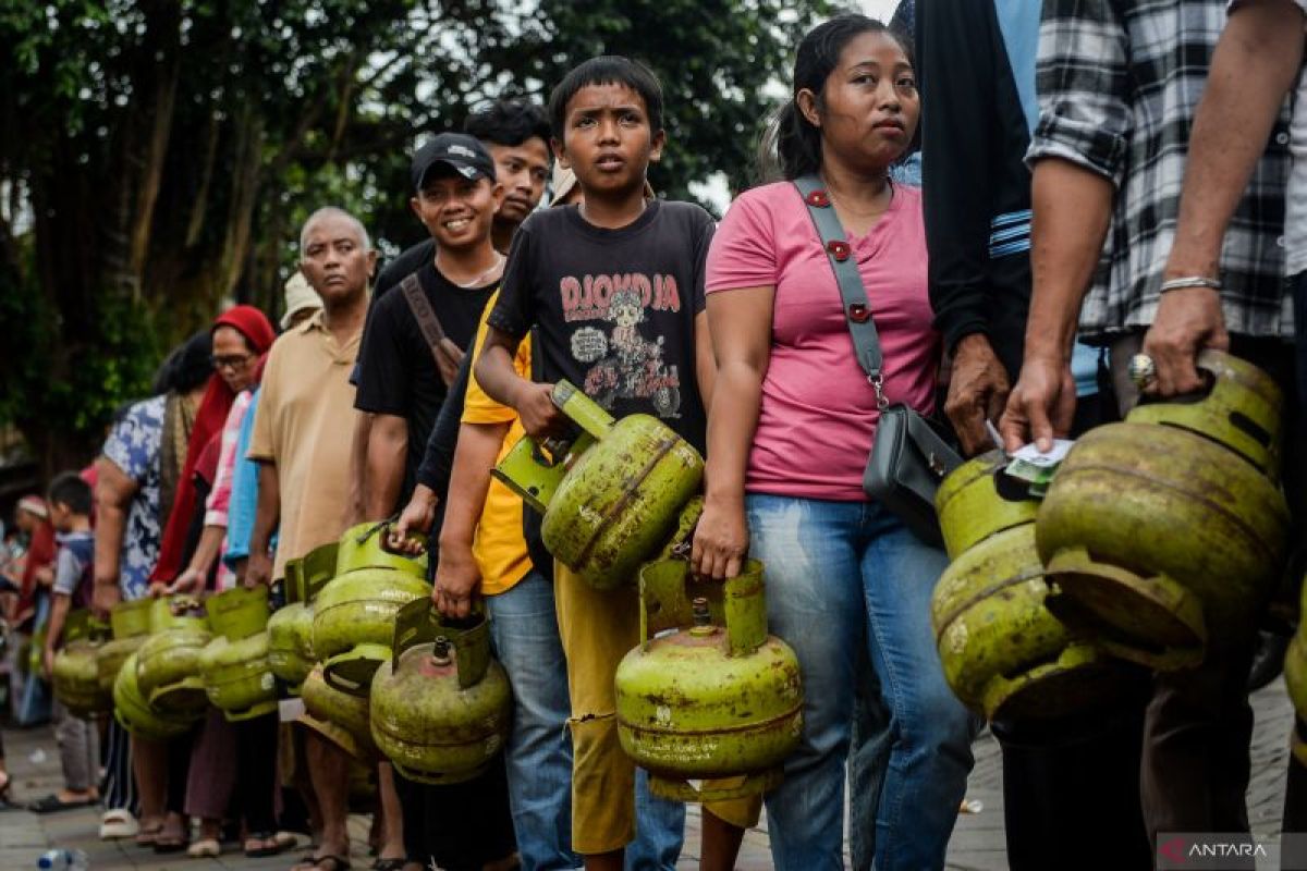 Pemerintah Akan Memantau Distribusi Tabung LPG 3-kg Secara Ketat