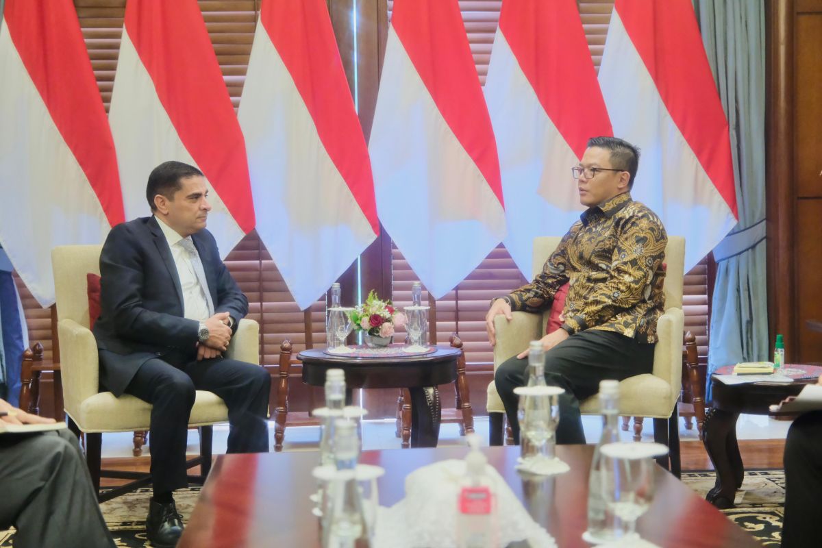 Sugiono terima kunjungan Dubes Yordania bahas penguatan bilateral