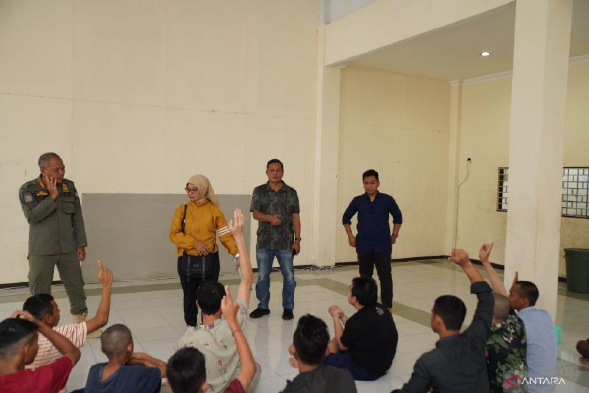 Satpol PP Pontianak tangani anak jalanan secara humanis