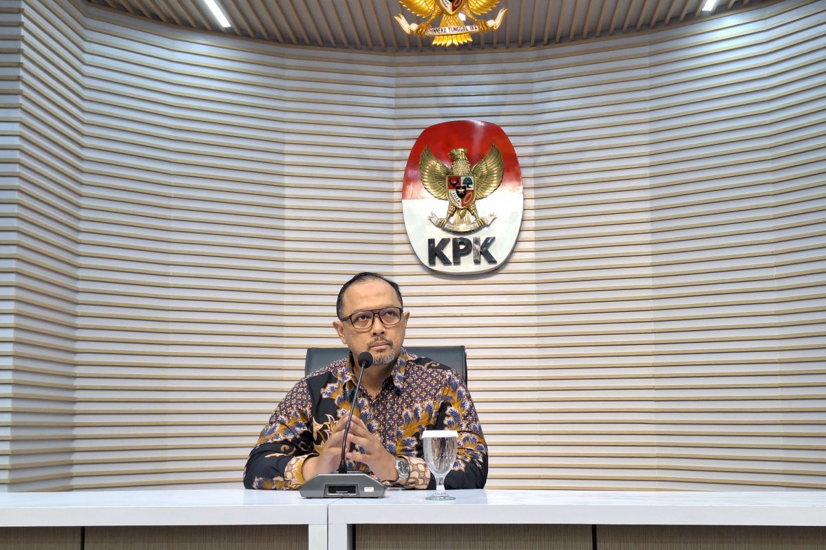 KPK sita tas, jam, dan uang saat geledah rumah politikus Ahmad Ali