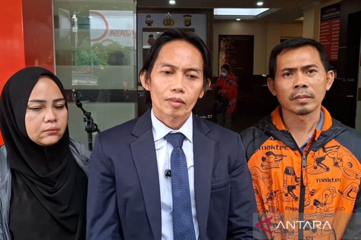 Ayah remaja korban pembunuhan anak bos Prodia datangi Polres Jaksel