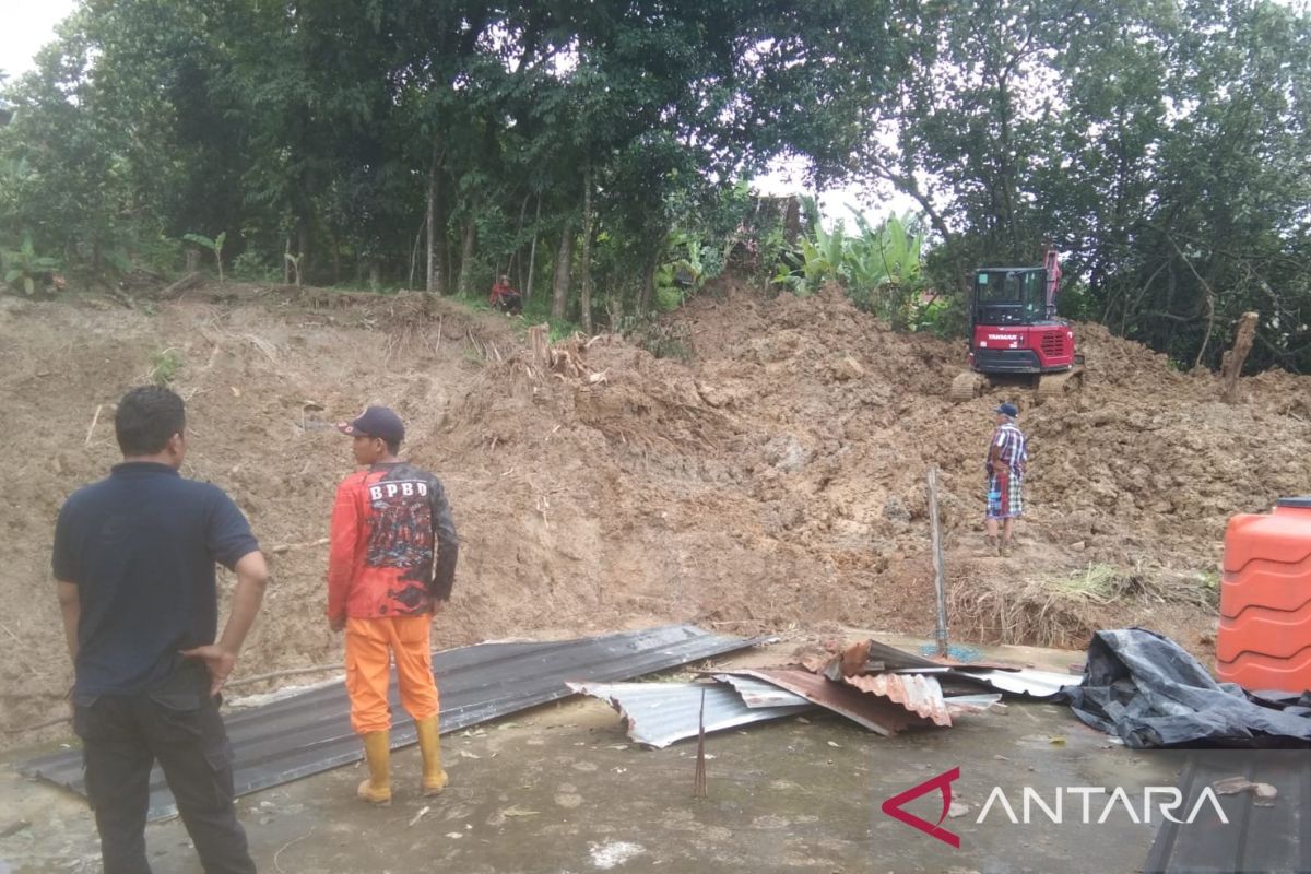 BPBD Muara Enim perpanjang status siaga darurat banjir dan longsor