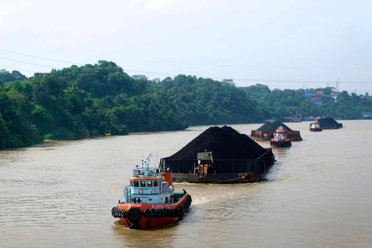 PLN EPI kawal keandalan pasokan energi primer pada libur panjang Imlek