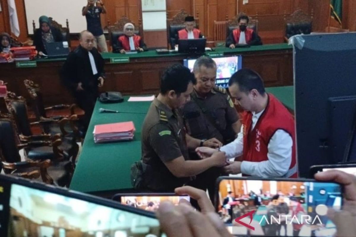 Terdakwa perundungan anak di Surabaya jalani sidang perdana