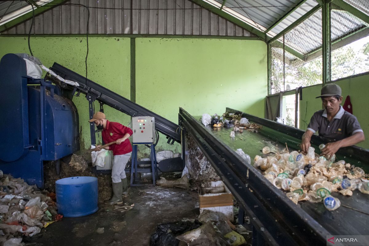 KLH siapkan regulasi wajibkan pengelolaan sampah oleh pemilik kawasan