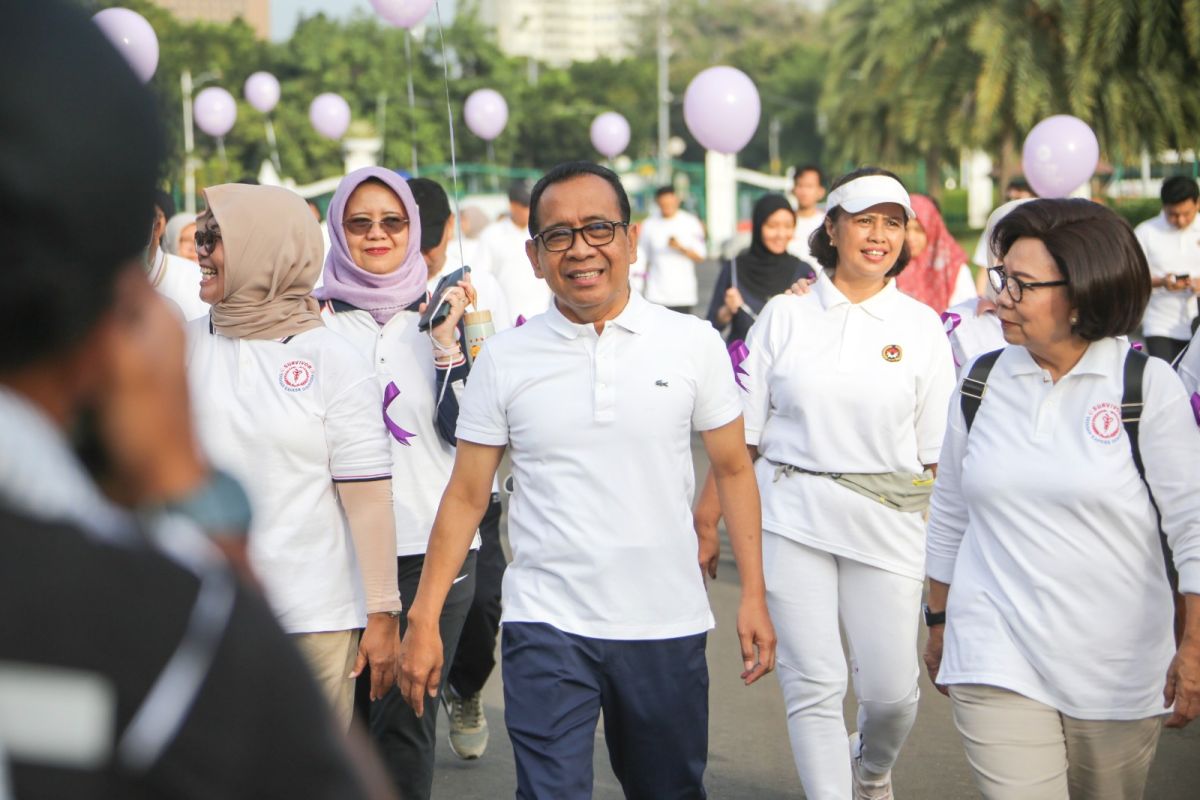 Live healthy to prevent cancer, Minister Pratikno tells citizens