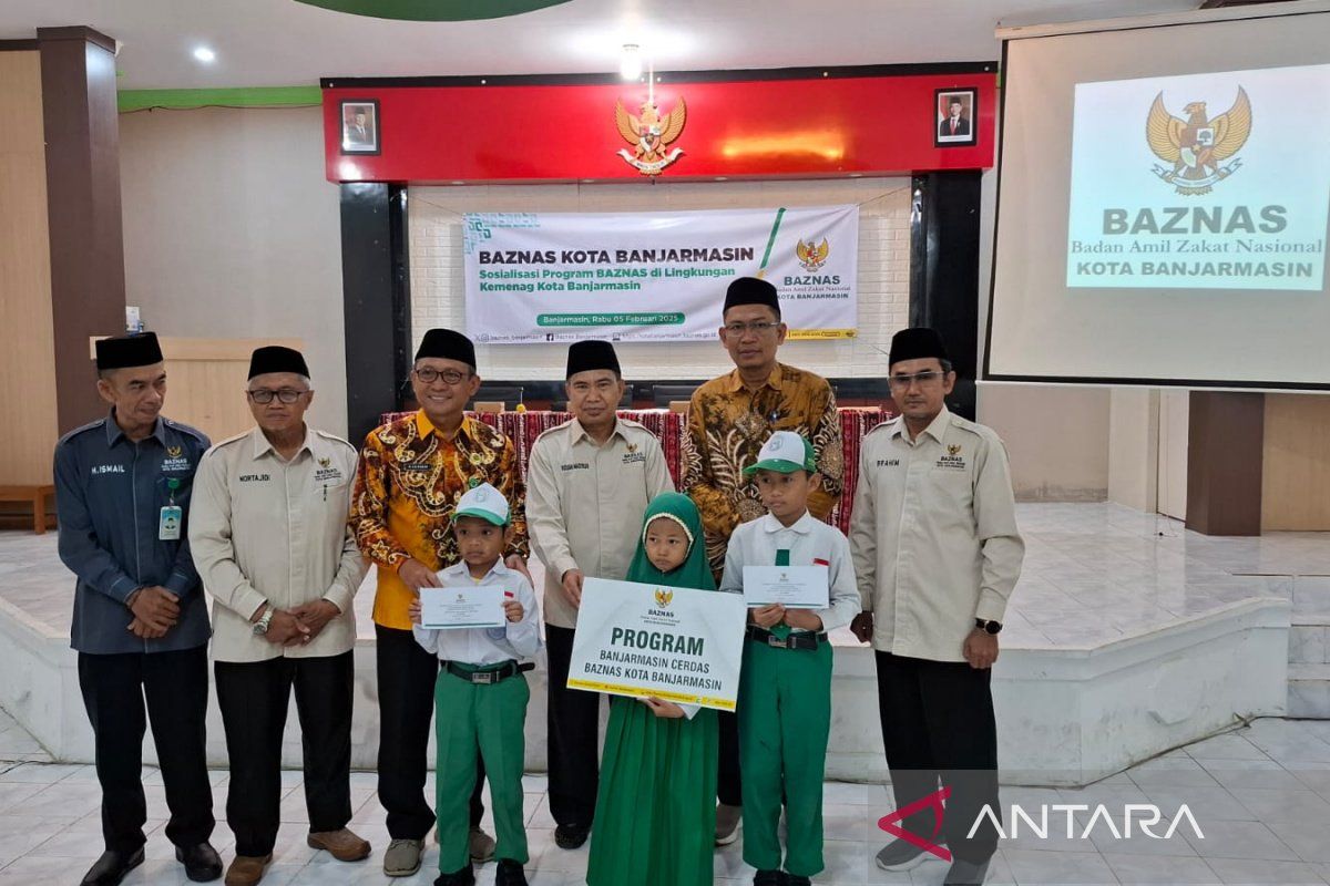 BAZNAS Banjarmasin bagikan beasiswa untuk siswa madrasah