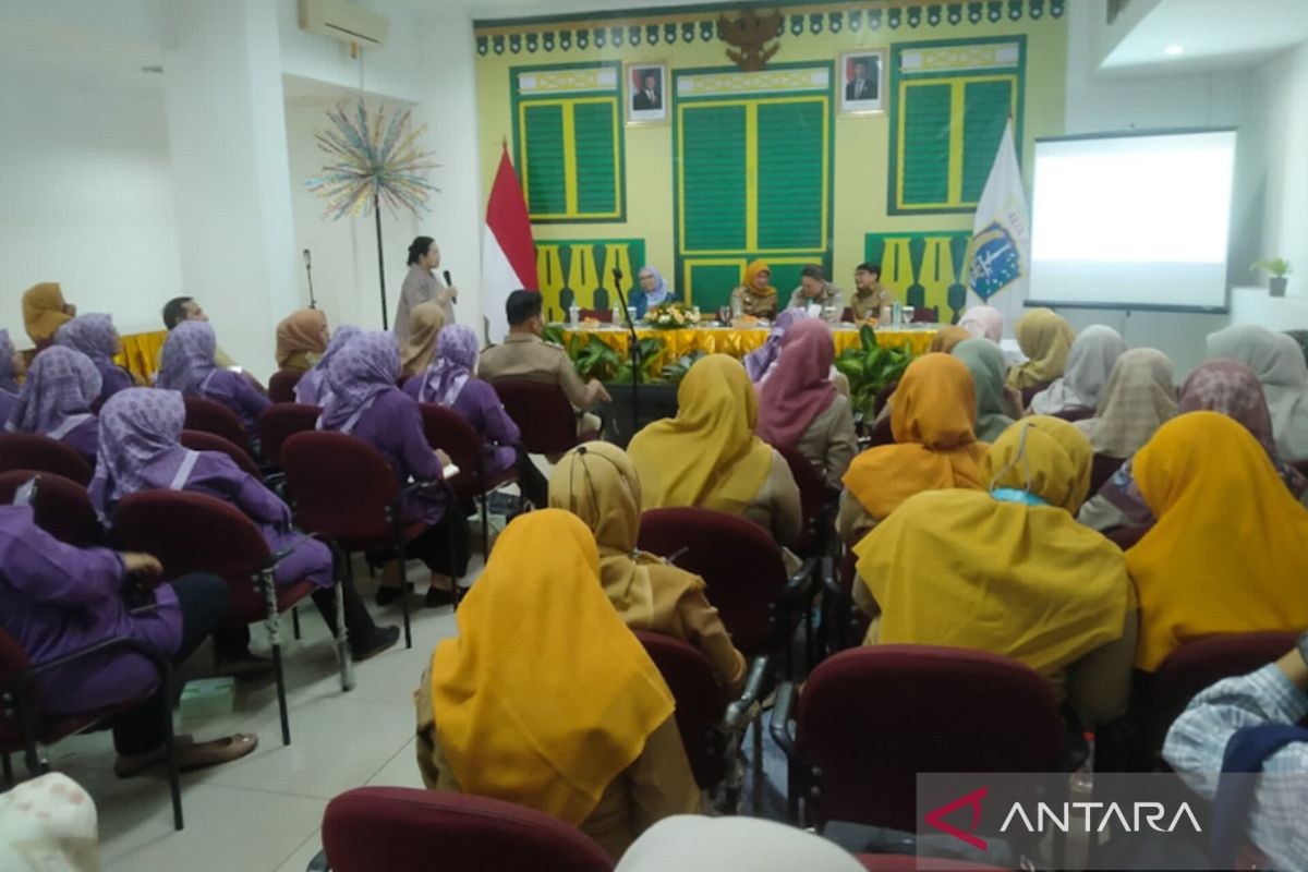 Pemkot Jaktim siap buka sekolah lansia pintar di 65 kelurahan