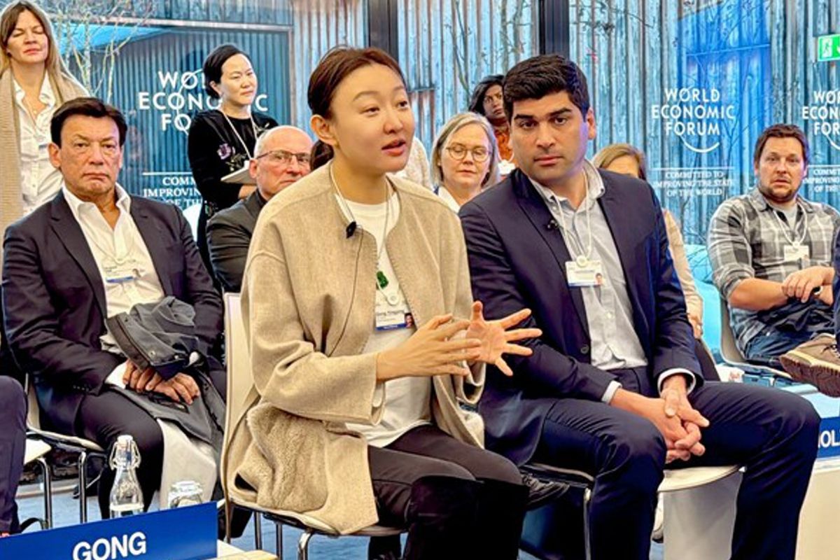 Winter Davos 2025: Yidu Tech Accelerates Global Expansion of AI-Powered Healthcare Solutions