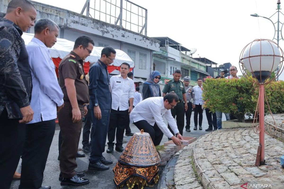 Pemkab Aceh Barat revitalisasi Tugu Pelor senilai Rp1,7 miliar dari CSR, termasuk bangun pedestrian