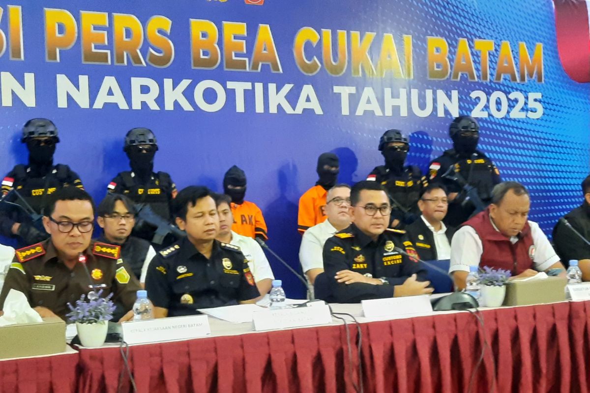 Bea Cukai Batam gagalkan penyeludupan narkoba oleh IRT