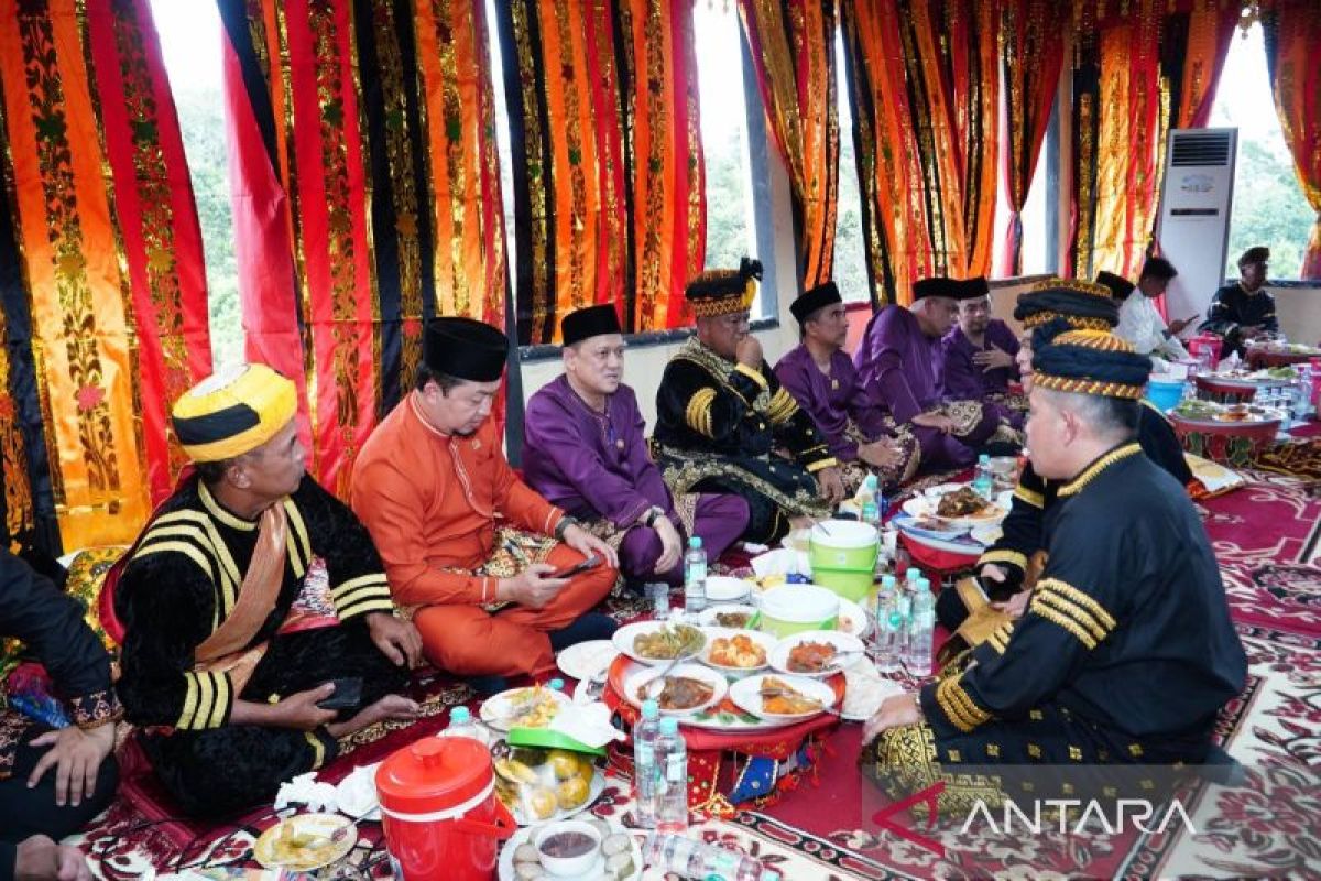 Santan dadio makanan khas Kampar tersaji pada peringatan Hari Jadi Kampar ke-75