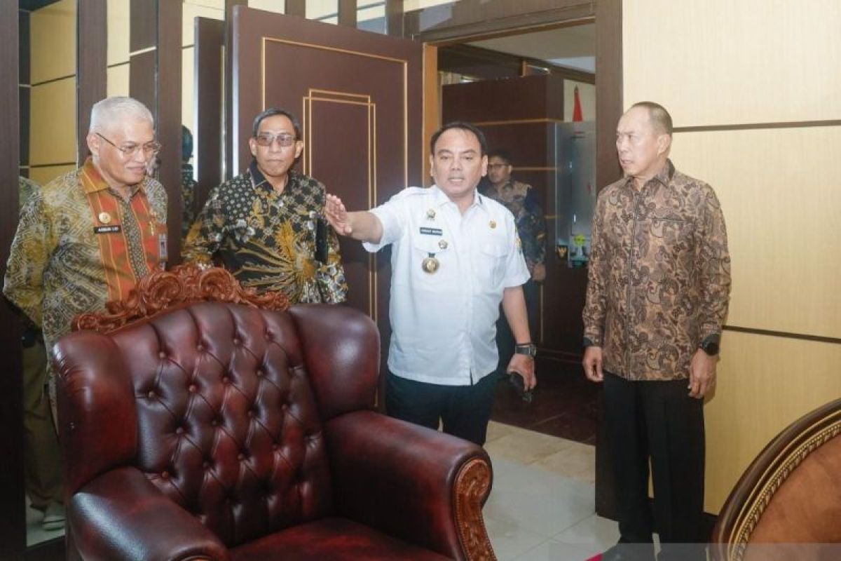 Gubernur terpilih Andi Sumagerukka kunjungan silaturahmi ke Pemprov Sultra