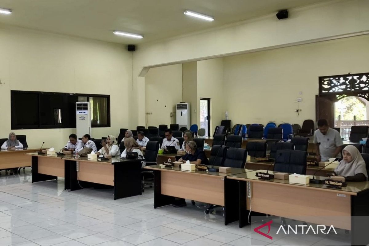 Pemkab HST rumahkan sejumlah honorer perangkat daerah