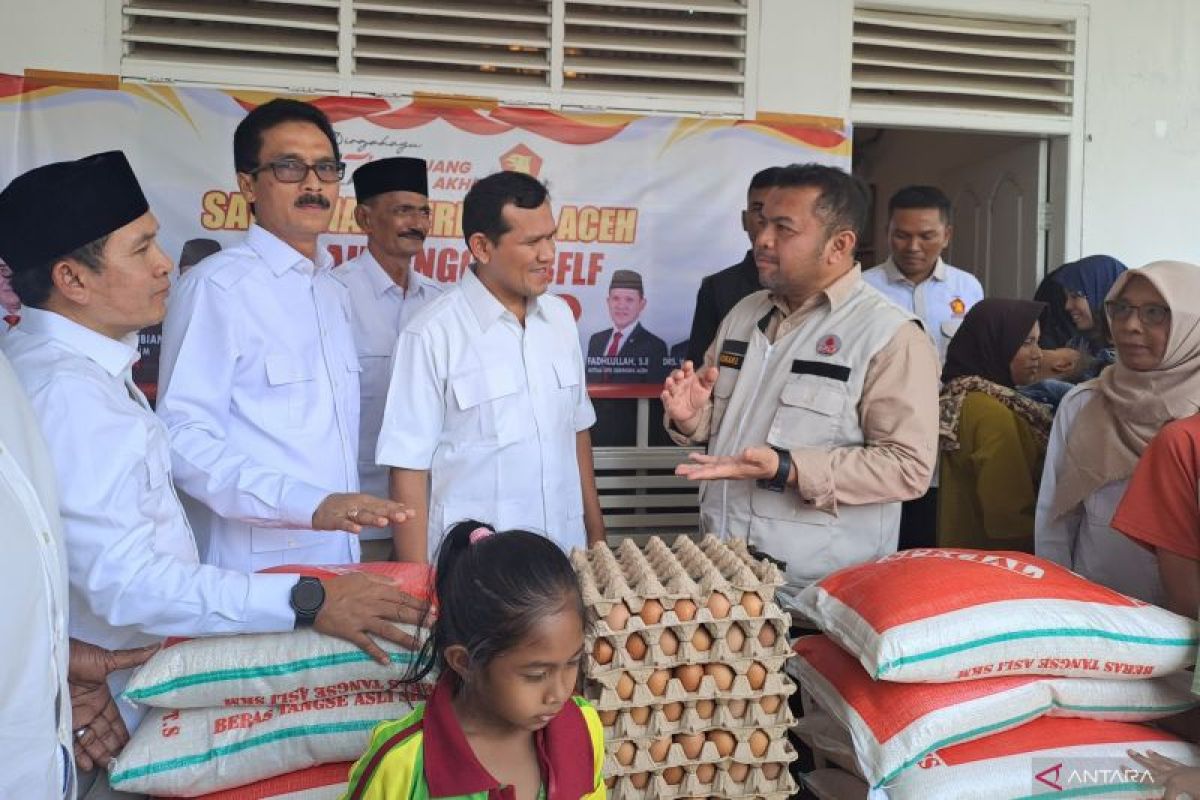 Rayakan HUT ke-17, Gerindra Aceh Bagi Ribuan Paket Makan Siang Bergizi Gratis dan Susu