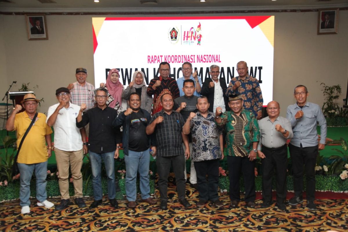 HPN di Pekanbaru, DK PWI serukan penegakan konstitusi organisasi