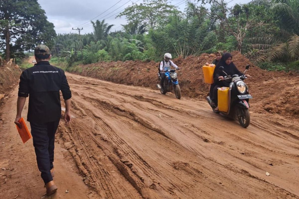 Ombudsman soroti 8 titik jalan penghubung desa rusak di Bangka Selatan