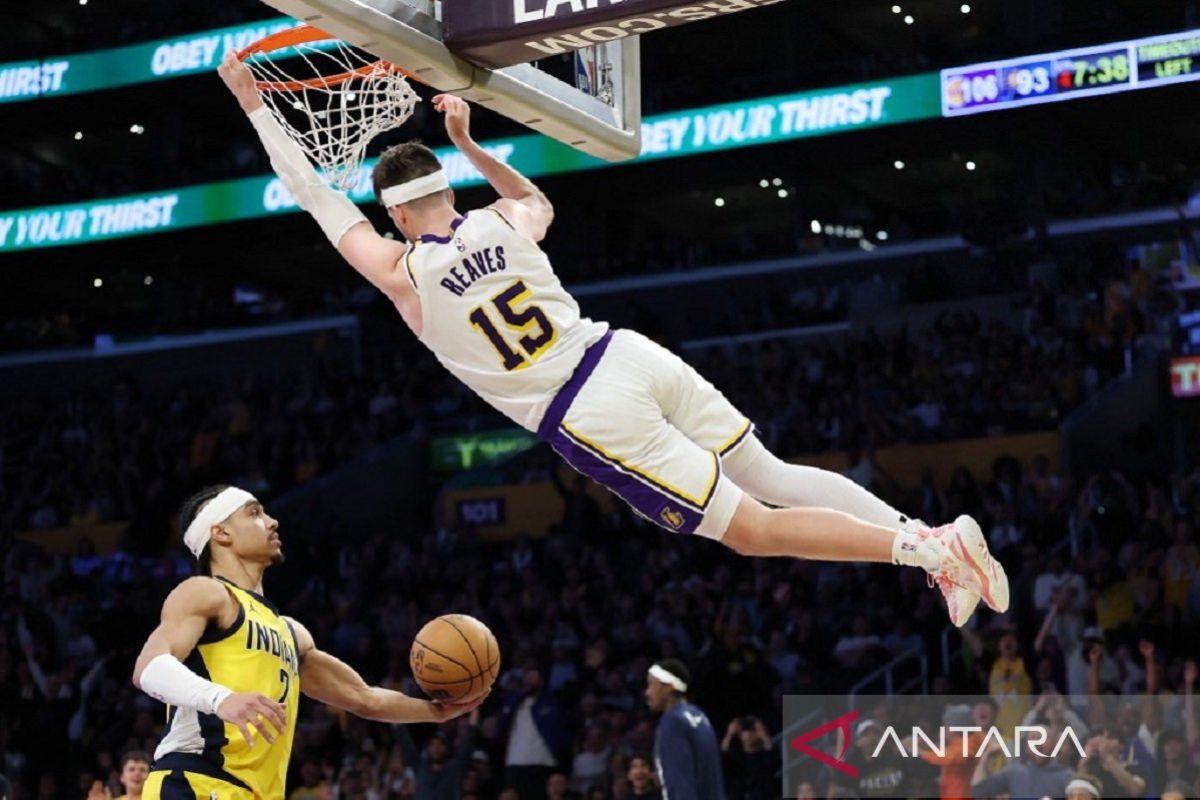 Austin Reaves cetak 45 poin, Lakers menang tanpa James dan Doncic