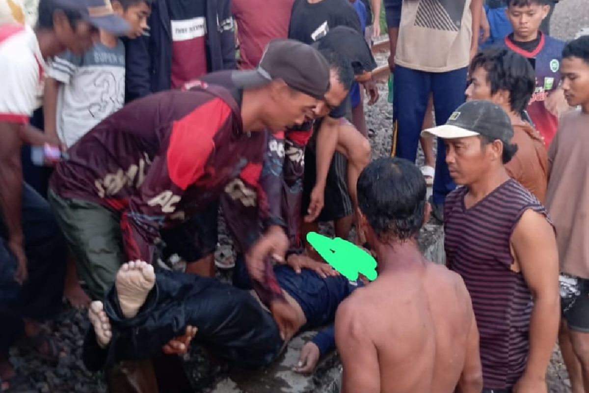 Pemancing tewas setelah terbawa arus Sungai Pamengkak