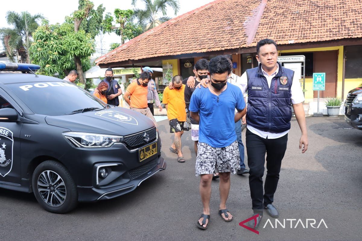 Polisi tangkap lima pencuri sepeda motor di Jakarta Barat