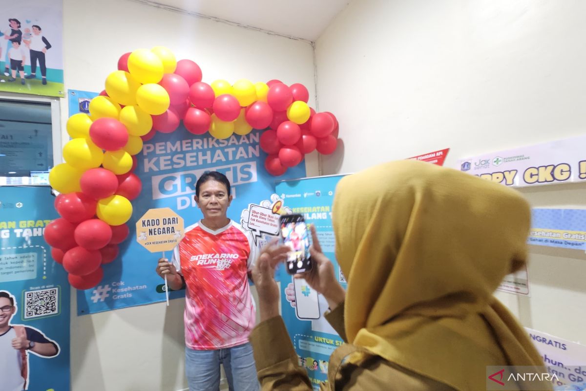 Kisah lansia pertama yang jadi penerima CKG di Puskesmas Tanah Abang