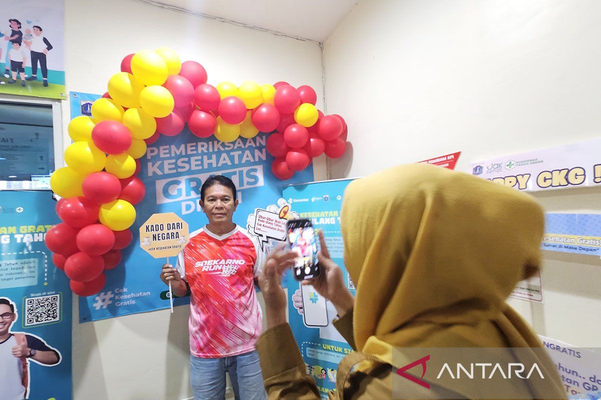 Kisah lansia pertama yang jadi penerima CKG di Puskesmas Tanah Abang
