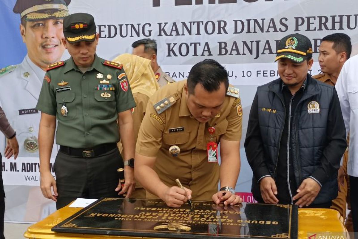 Wali Kota Aditya dorong peningkatan pelayanan di kantor baru Dishub