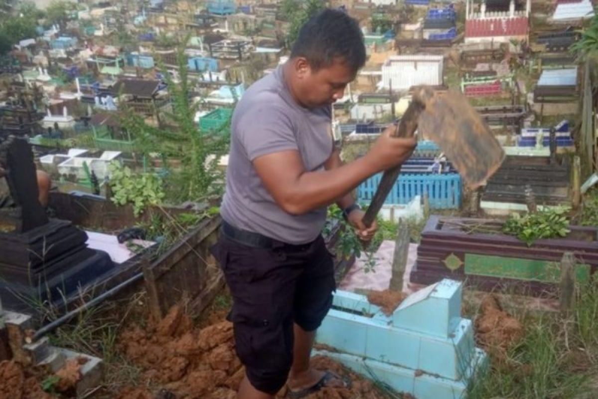 Polisi penggali kubur jadi kandidat penerima Hoegeng Awards 2025