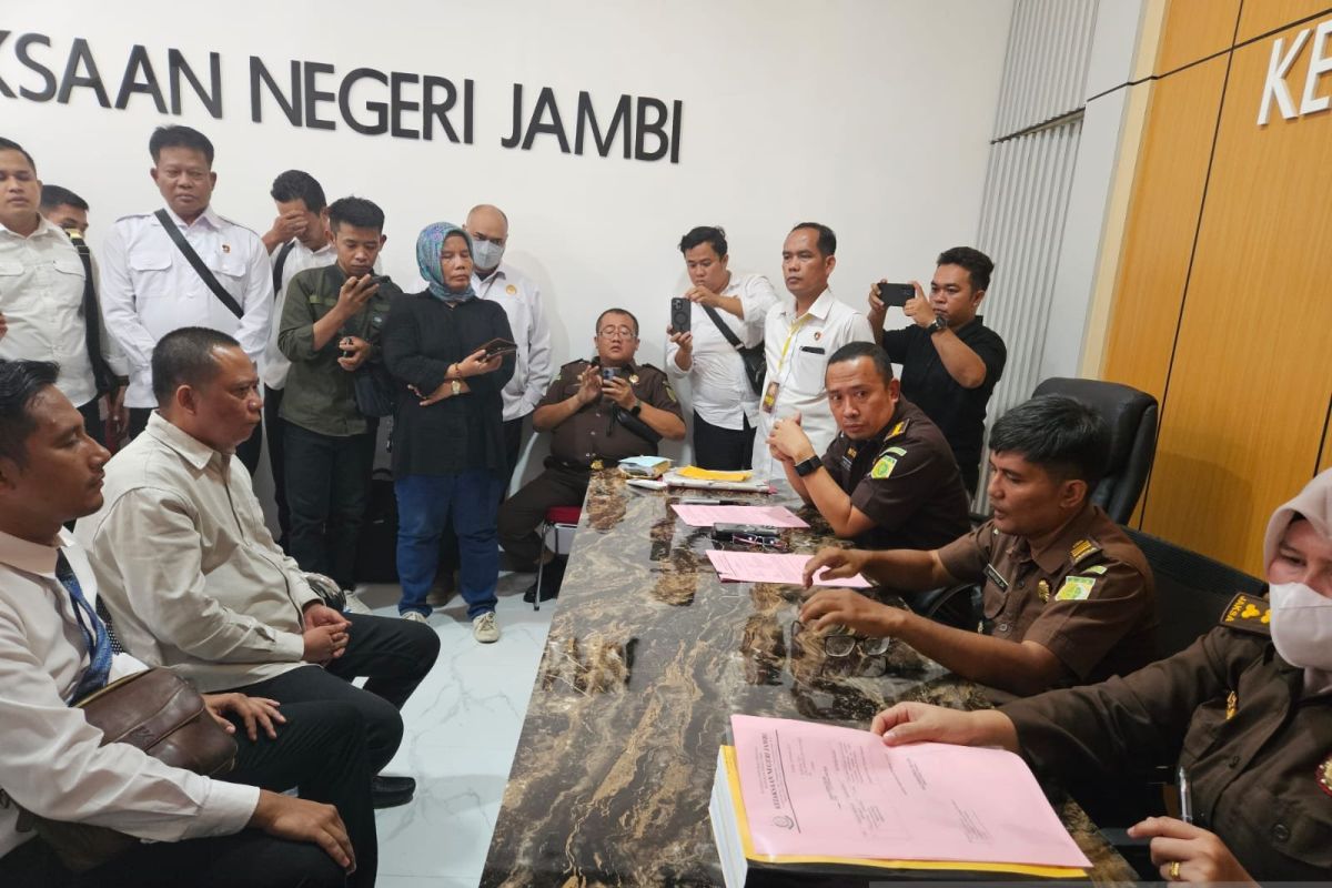Mabes Polri serahkan empat tersangka mafia narkoba asal Jambi ke JPU