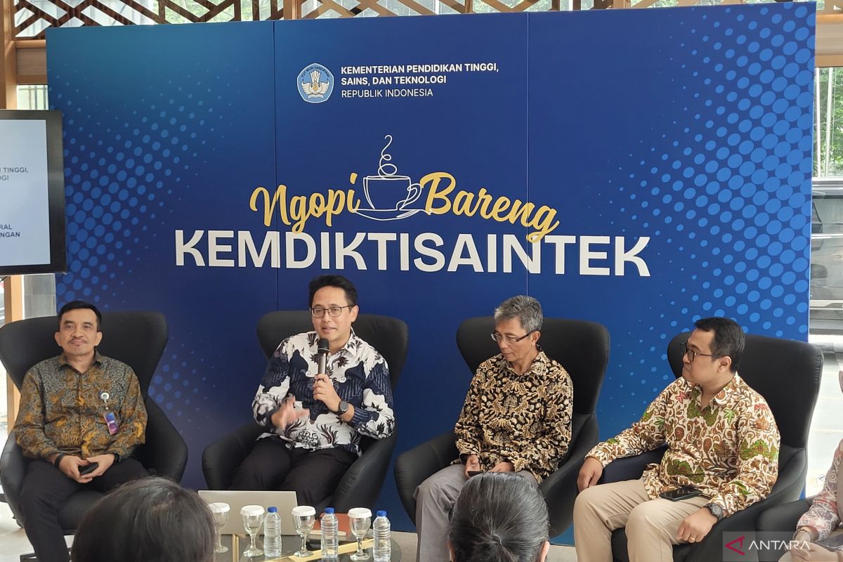 Kemdiktisaintek rancang riset pendukung Program MBG