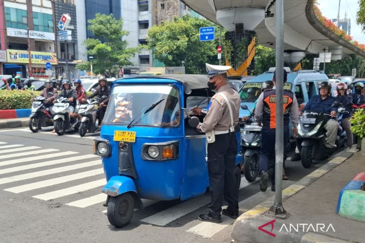 Polres Jaktim gelar Operasi Keselamatan 2025 di empat titik rawan