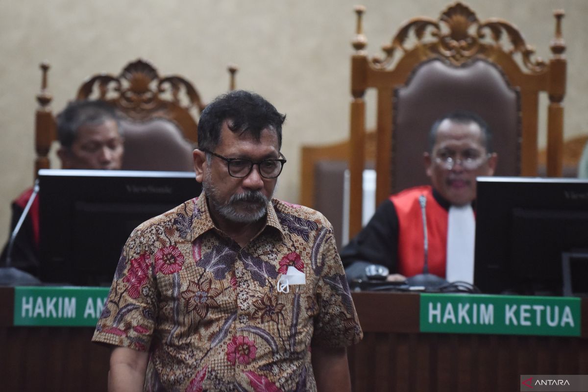 Uang Rp75 juta untuk mantan Ketua PN Surabaya