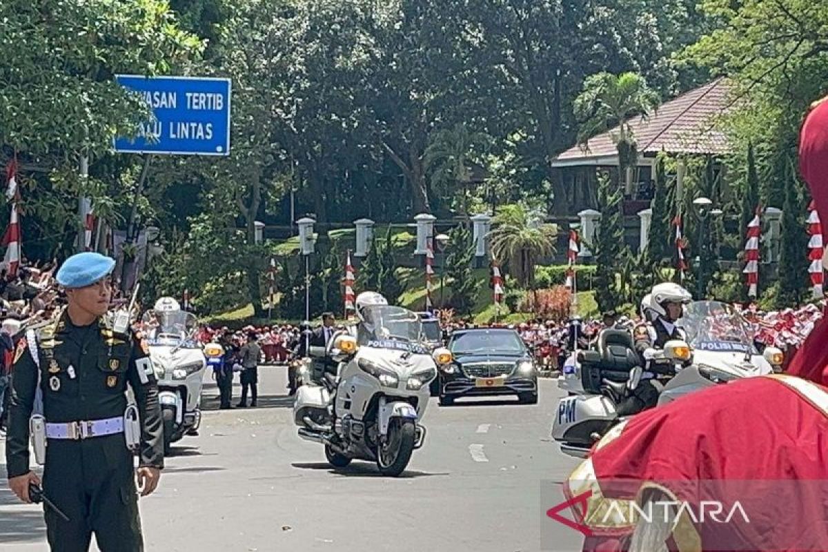 Presiden Turki Erdogan disambut dentuman meriam hingga pasukan berkuda