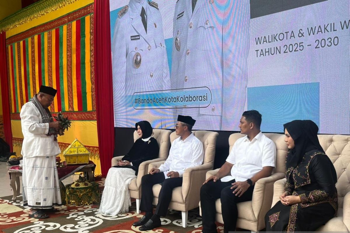 Dipeusijuk, Illiza-Afdhal catat sejarah pemimpin perempuan dan anak muda Banda Aceh