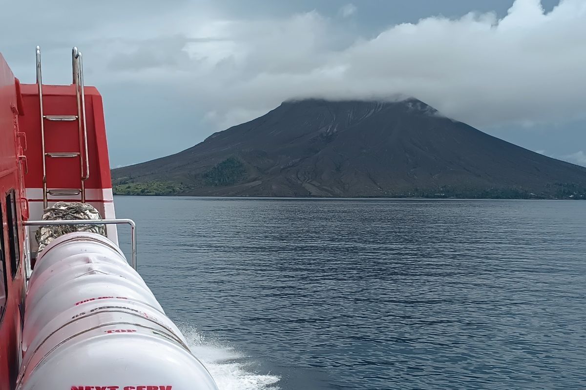 Badan Geologi,Kementerian ESDM catat 22 kali gempa vulkanik dalam Gunung Ruang